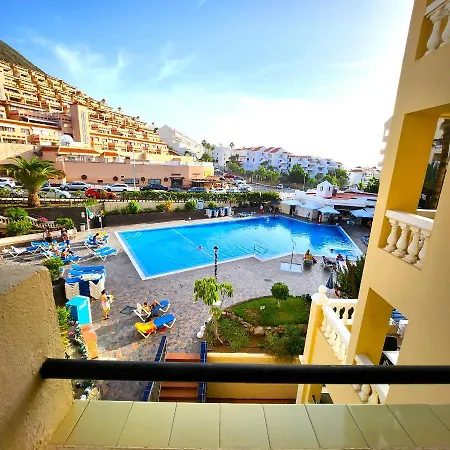 Pool View In Castle Harbour C006 *